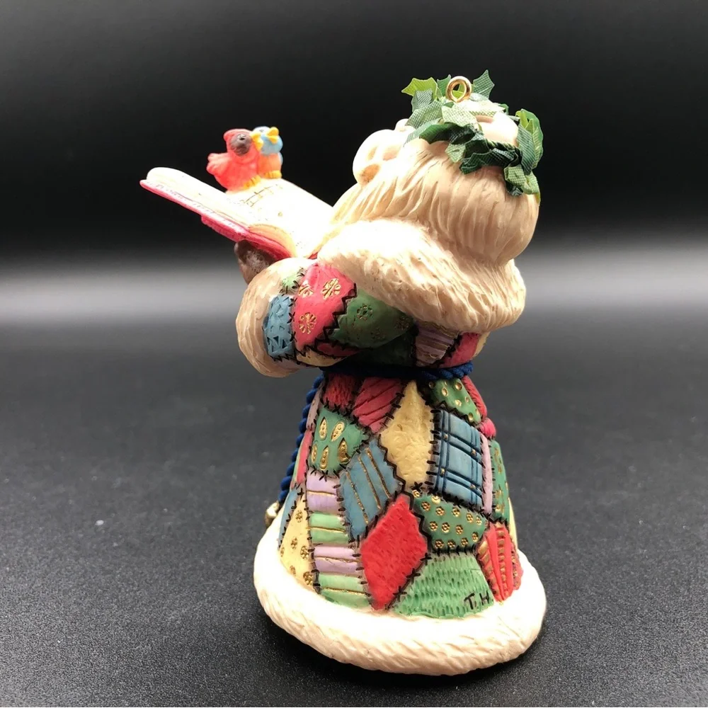 Hallmark Keepsake Ornament 2000 Toy Shop Serenade Handcrafted Santa Claus‎